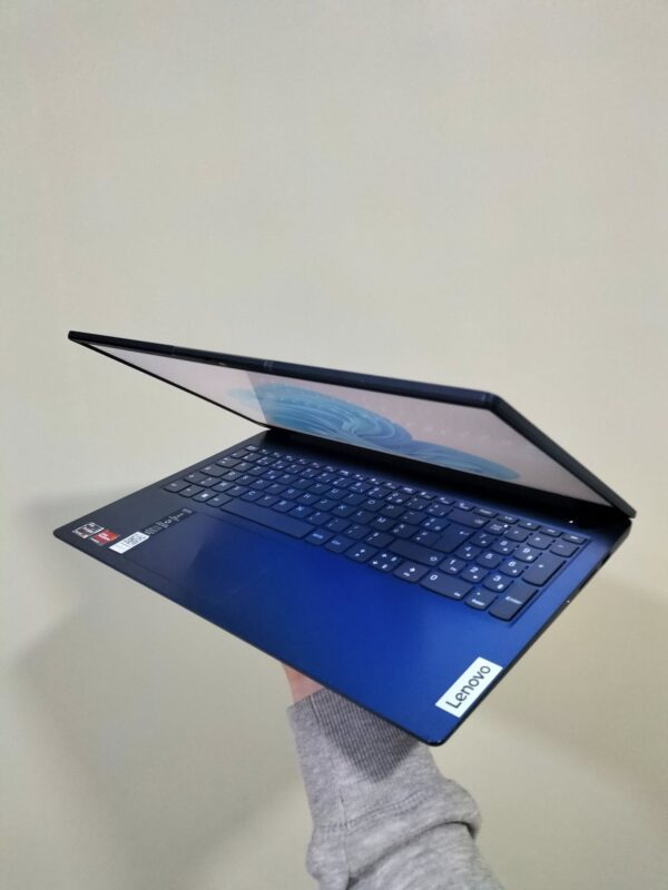 Lenovo IDEAPAD SLIM3 15AM – Image 4